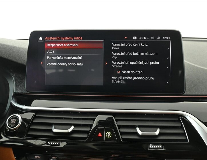 BMW Řada 5 Kombi 3,0 l 210 kw