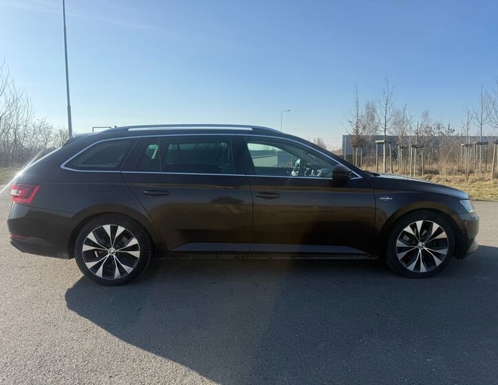 Škoda Superb Kombi 2,0 l 140 kw
