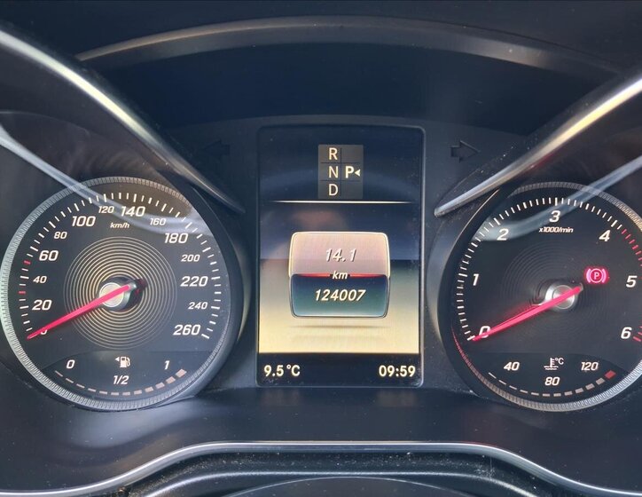 Mercedes-Benz Třídy V Kombi 2,1 l 120 kw