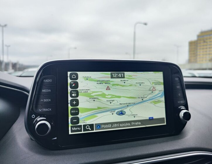 Hyundai Santa Fe SUV 2,0 l 110 kw