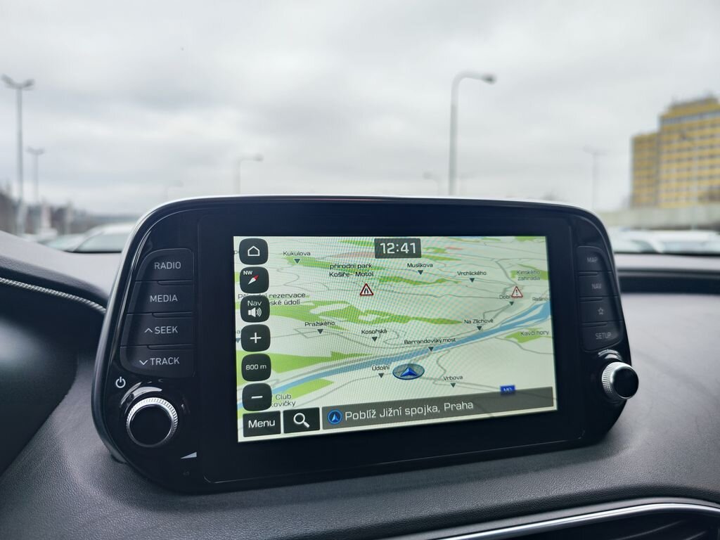 Hyundai Santa Fe SUV 2,0 l 110 kw