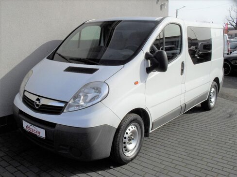 Opel Vivaro VAN-Minibus 2,0 l 66 kw
