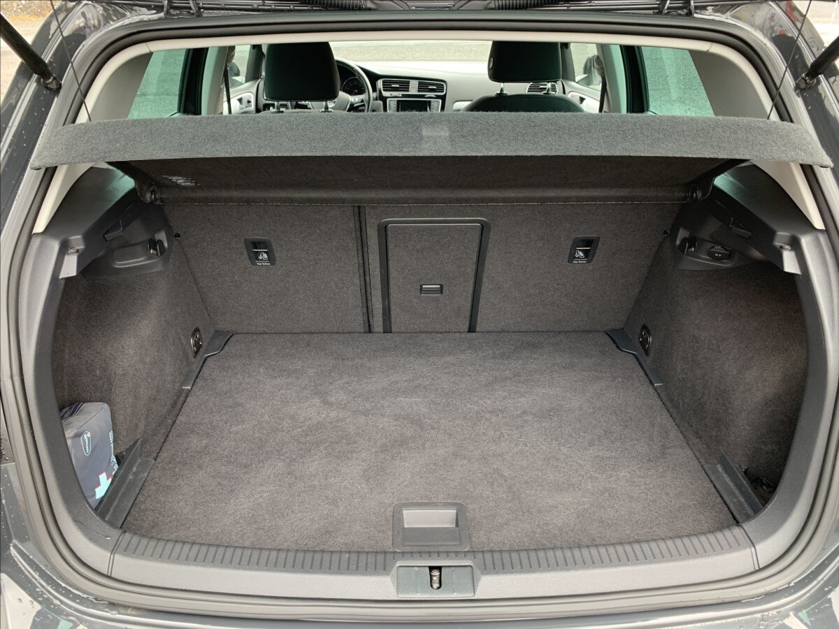 Volkswagen Golf Hatchback 1,2 l 81 kw