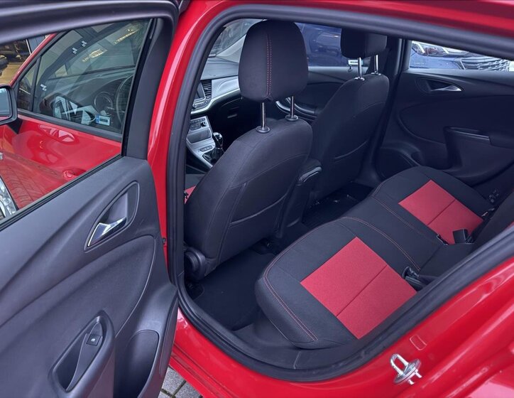 Opel Astra Hatchback 1,4 l 92 kw