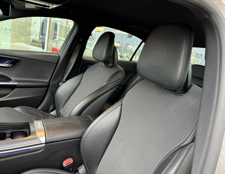 Mercedes-Benz Třídy C Sedan 2,0 l 147 kw