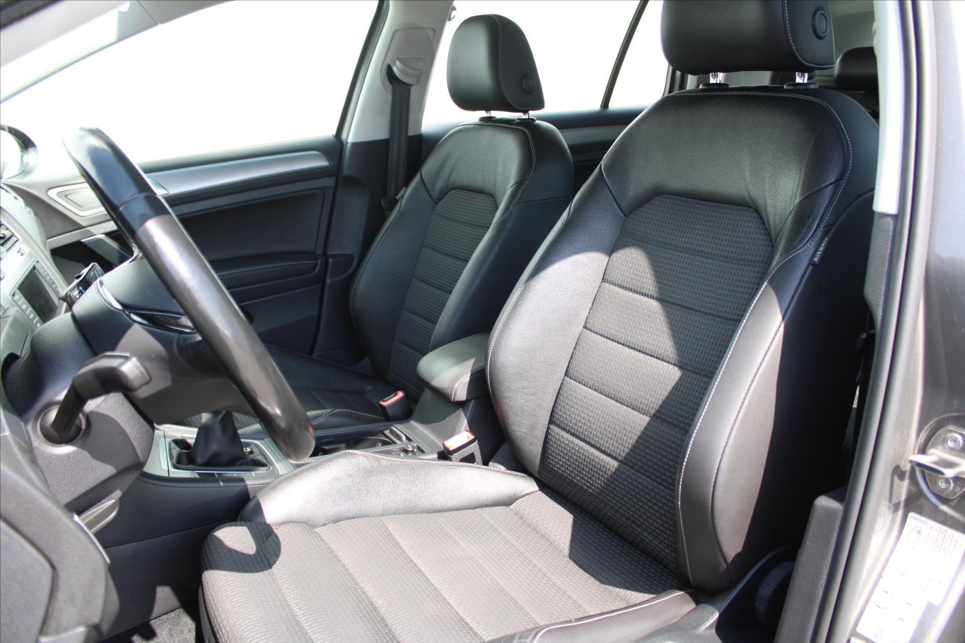 Volkswagen Golf Kombi 1,4 l 92 kw