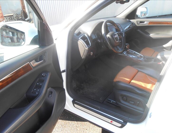 Audi Q5 SUV / Terénní 2,0 l 125 kw