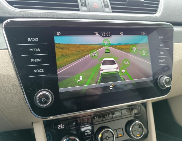 Škoda Superb Liftback 2,0 l 110 kw