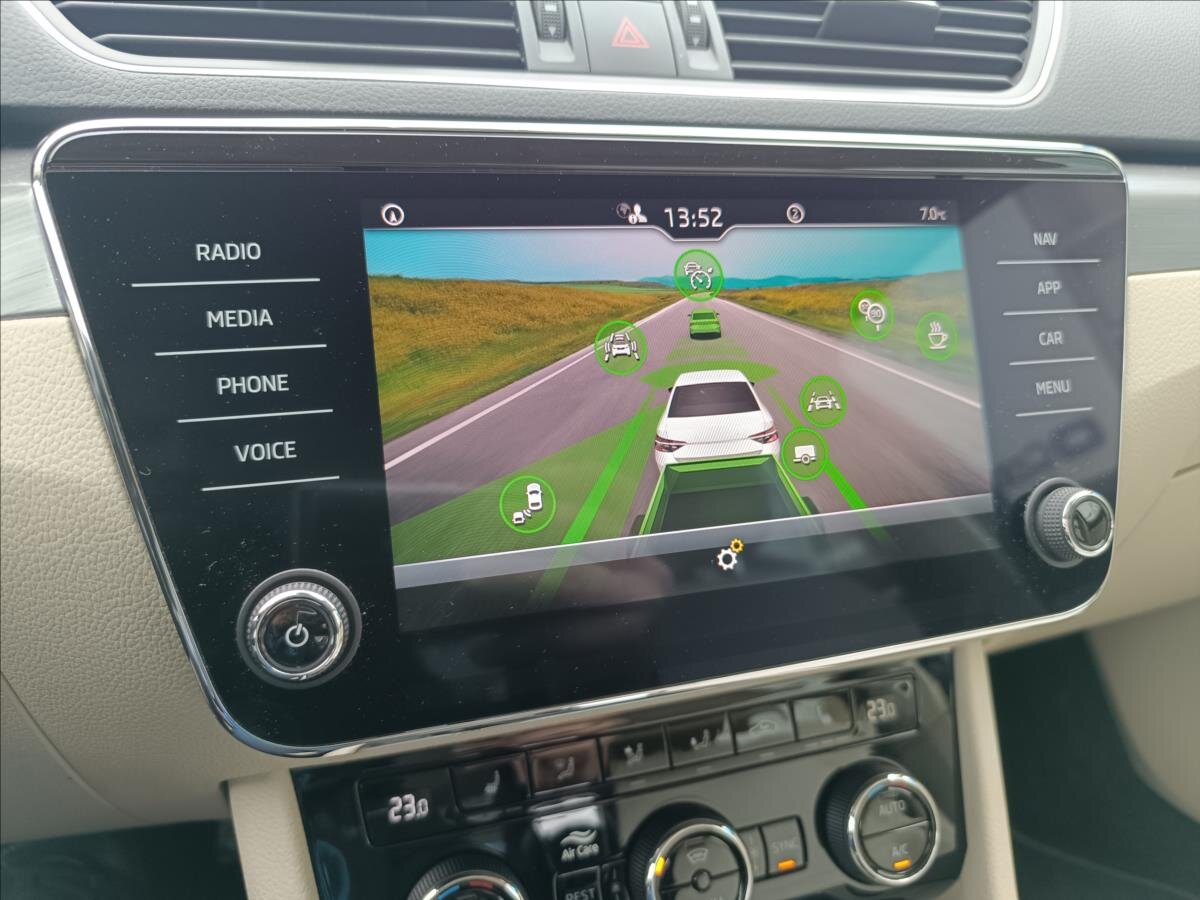 Škoda Superb Liftback 2,0 l 110 kw