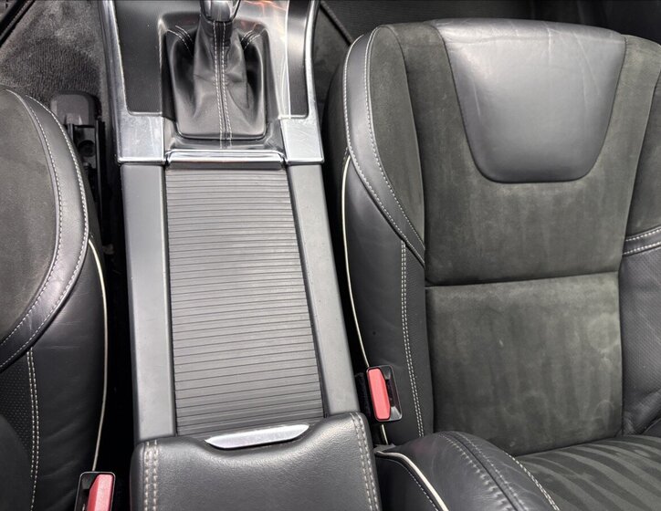 Volvo XC60 Kombi 2,4 l 140 kw