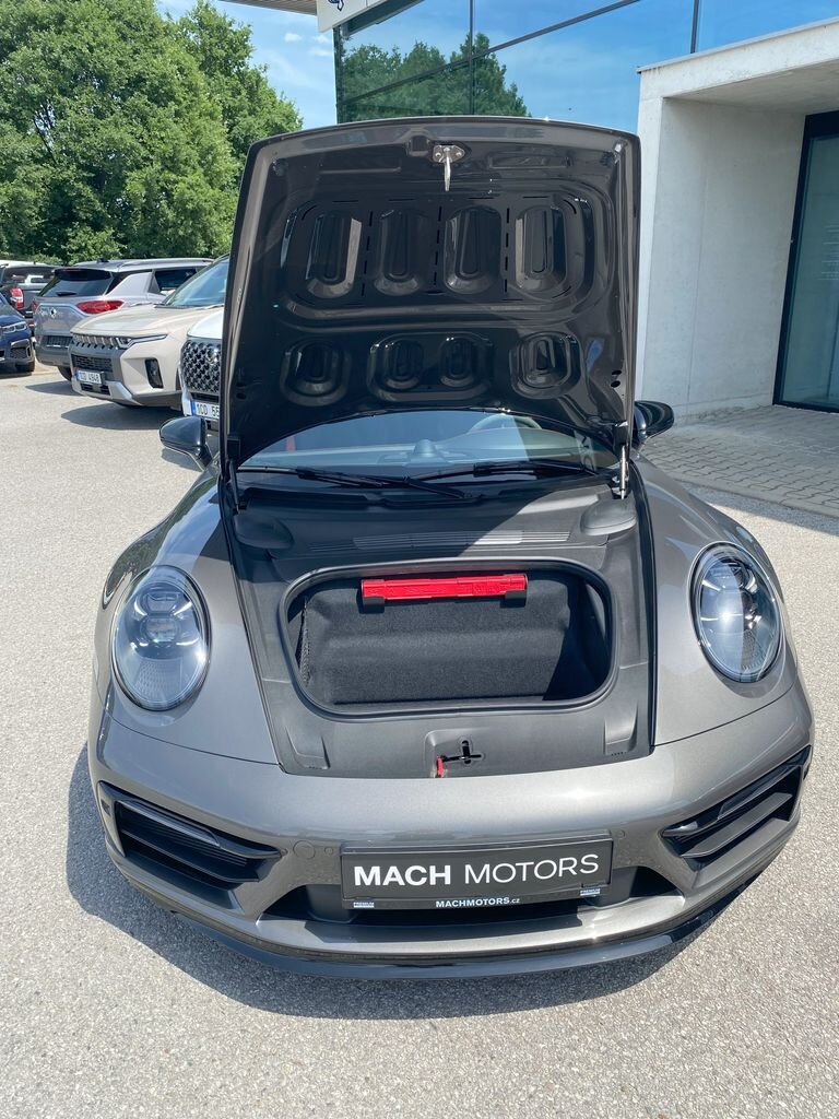 Porsche 911 Kupé 3,0 l 353 kw