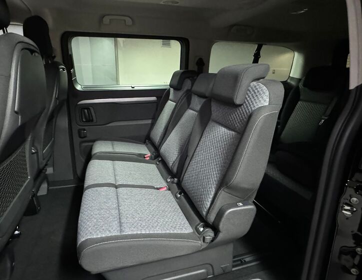 Toyota ProAce Verso 10