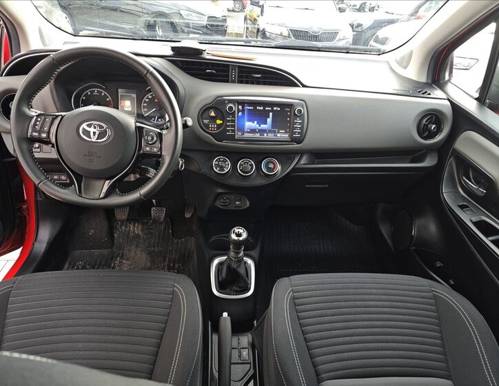 Toyota Yaris 26