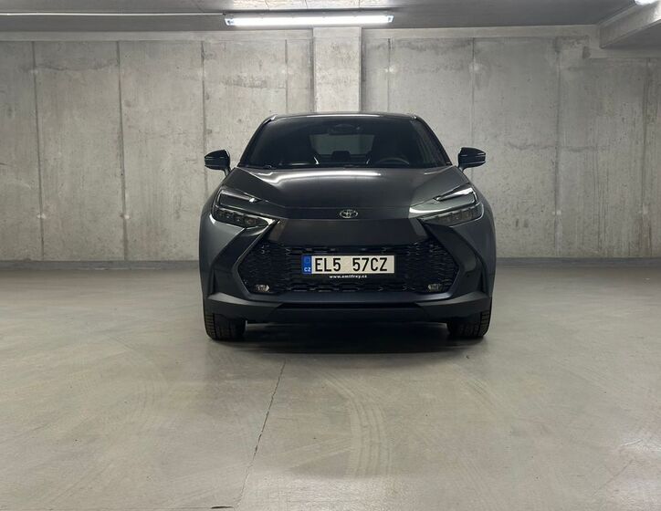 Toyota C-HR 2