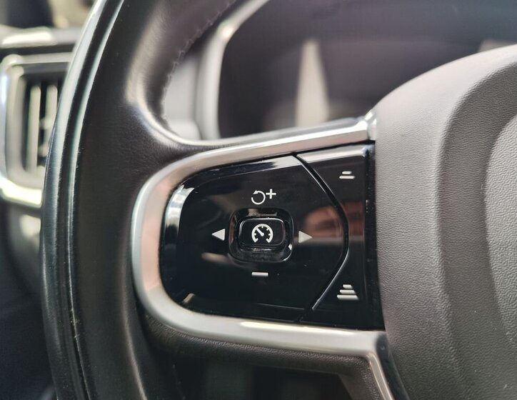 Volvo V90 Kombi 2,0 l 110 kw