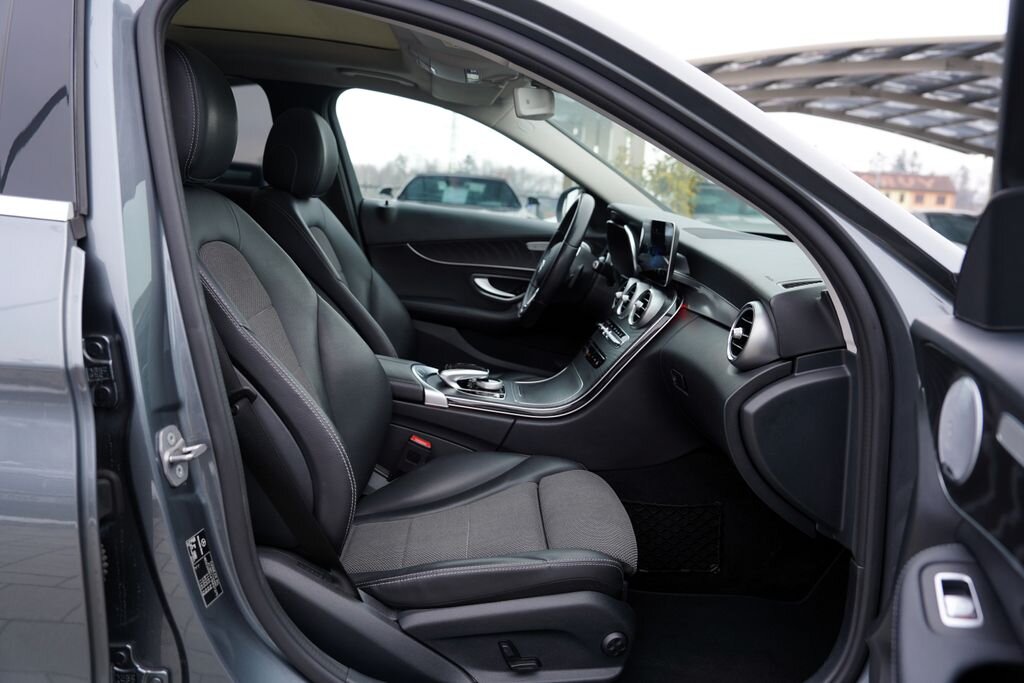 Mercedes-Benz Třídy C Sedan 2,0 l 143 kw