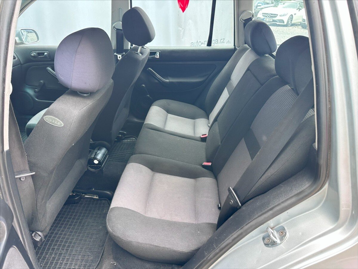 Volkswagen Golf Kombi 1,4 l 55 kw