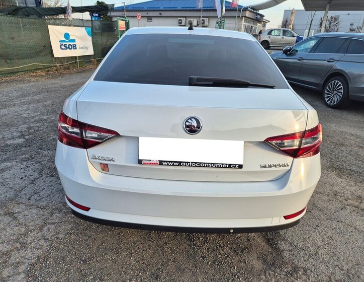 Škoda Superb Sedan / Limuzína 2,0 l 110 kw