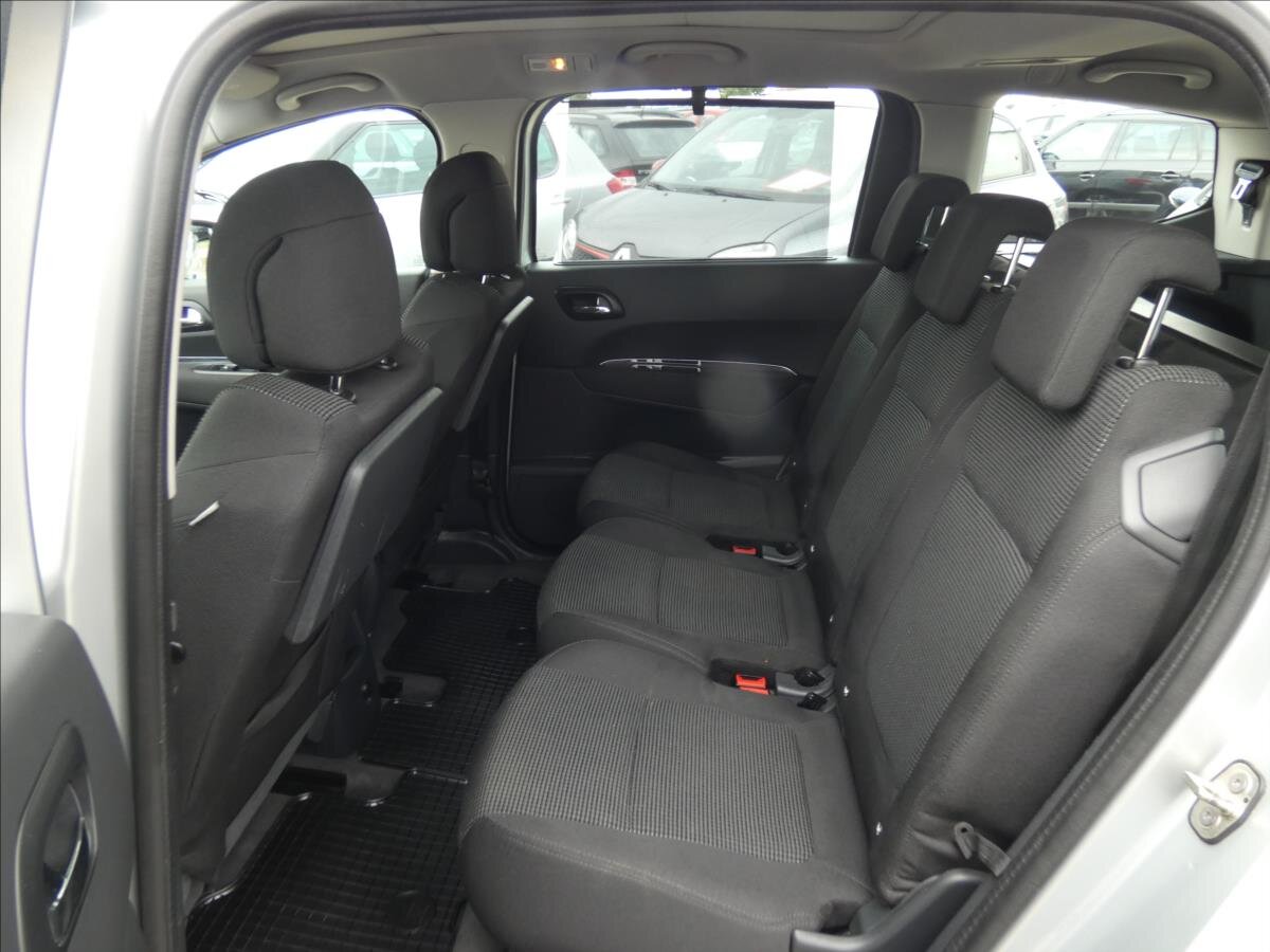 Peugeot 5008 MPV 1,6 l 115 kw