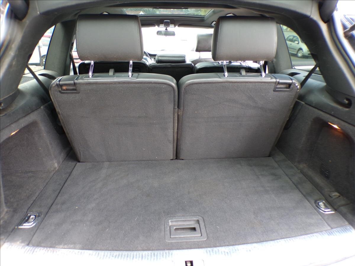 Audi Q7 Kombi 3,0 l 176 kw