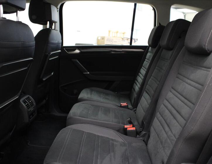 Volkswagen Touran 14