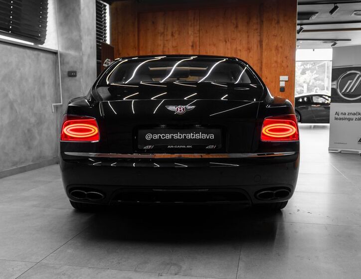 Bentley Flying Spur 29