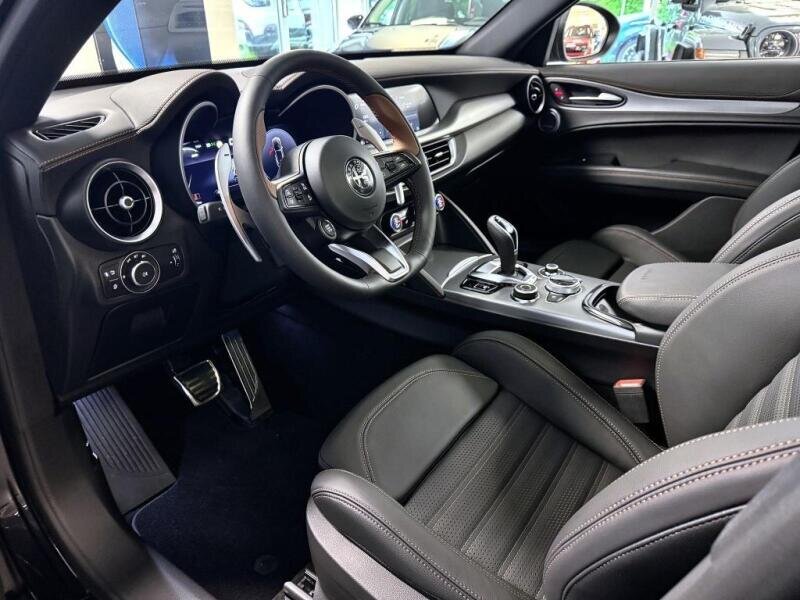 Alfa Romeo Stelvio SUV / Terénní 2,0 l 206 kw