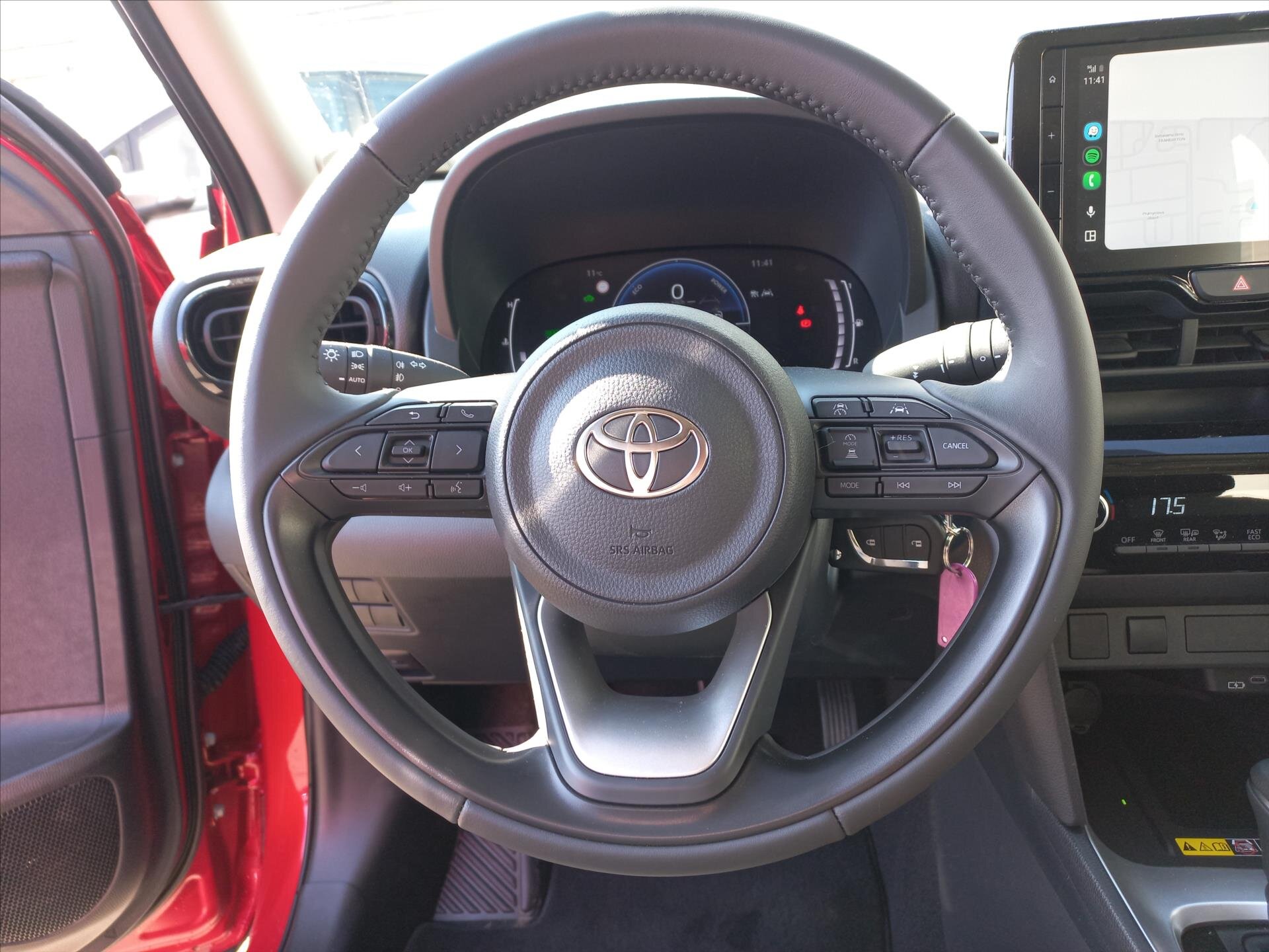 Toyota Yaris Cross CUV / Crossover 1,5 l 68 kw