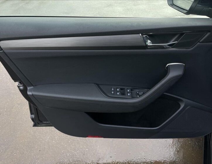 Škoda Superb Kombi 2,0 l 147 kw