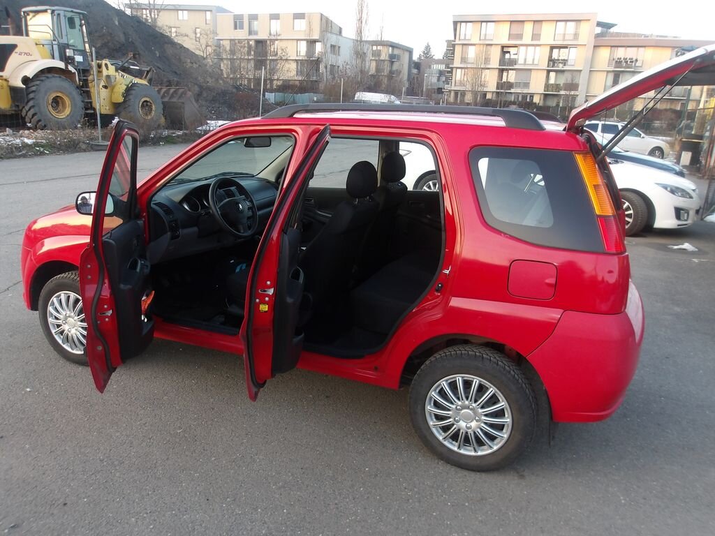 Suzuki Ignis Kombi 1,3 l 68 kw