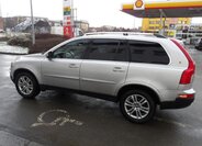 Volvo XC90 SUV 2,4 l 136 kw