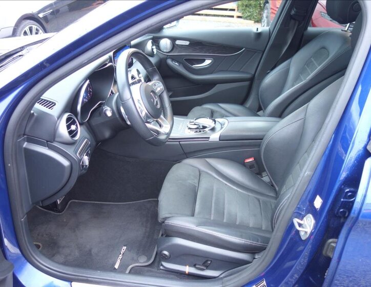 Mercedes-Benz Třídy C Sedan / Limuzína 2,0 l 143 kw