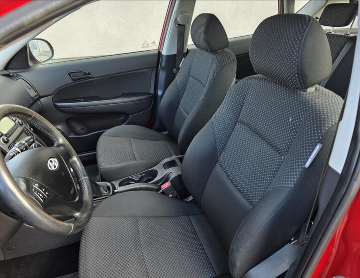 Hyundai i30 Hatchback 1,4 l 77 kw