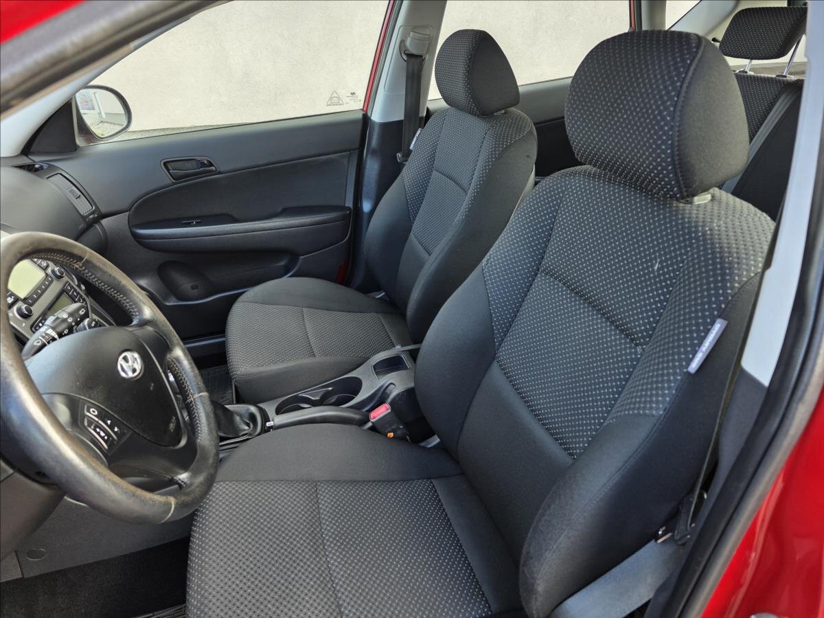 Hyundai i30 Hatchback 1,4 l 77 kw