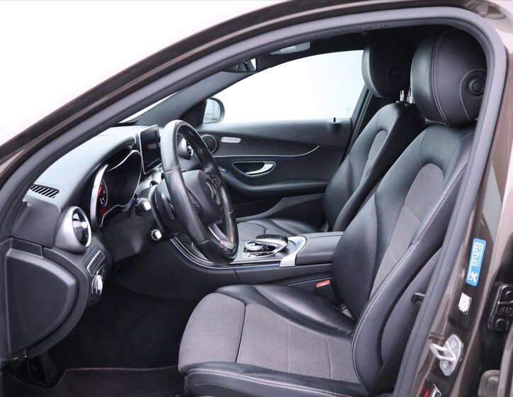 Mercedes-Benz Třídy C Kombi 2,1 l 150 kw