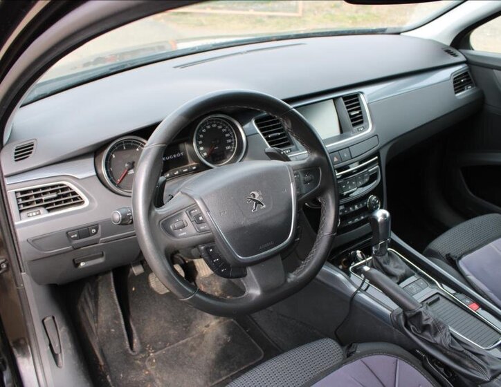 Peugeot 508 Kombi 2,0 l 120 kw