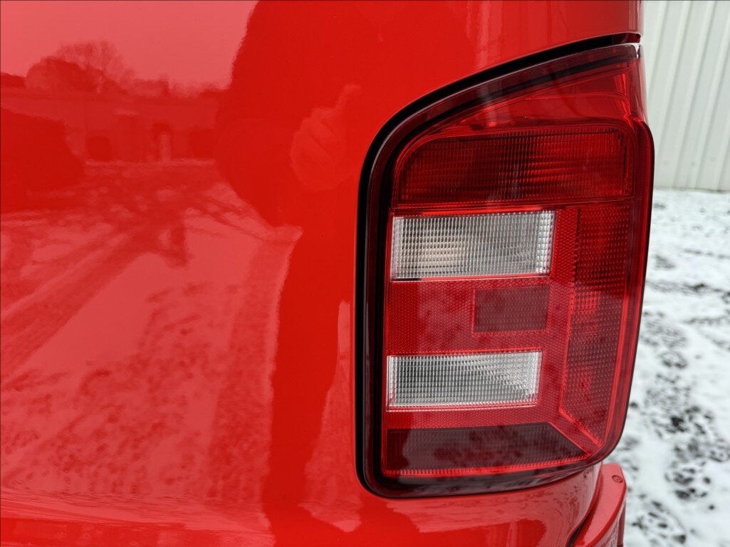 Volkswagen Transporter Skříň 2,0 l 110 kw