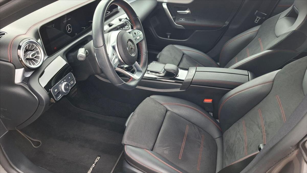 Mercedes-Benz CLA Kupé 1,3 l 120 kw