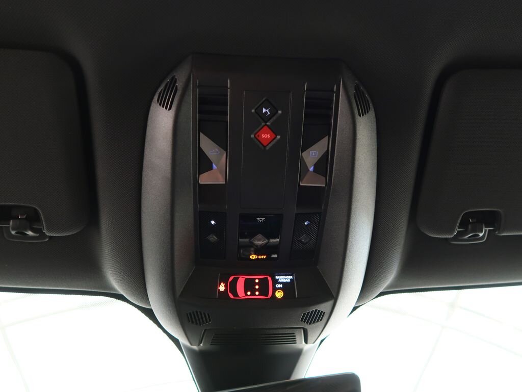 DS Automobiles DS7 Crossback SUV / Terénní 1,6 l 147 kw