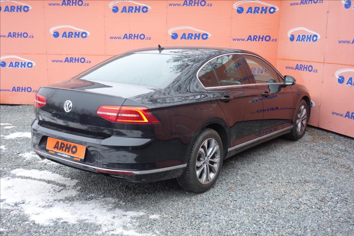 Volkswagen Passat Sedan 2,0 l 140 kw