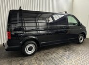 Volkswagen Transporter 9