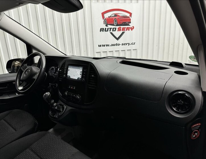 Mercedes-Benz Vito 33