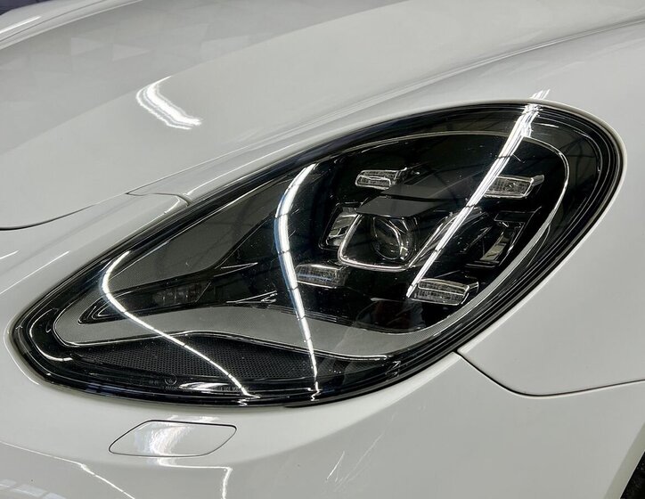 Porsche Panamera Kombi 4,0 l 338 kw