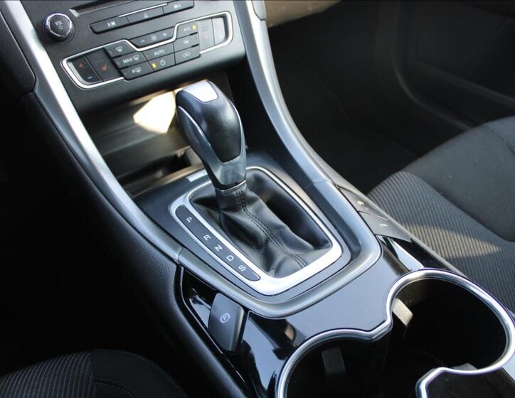 Ford Mondeo Kombi 2,0 l 110 kw