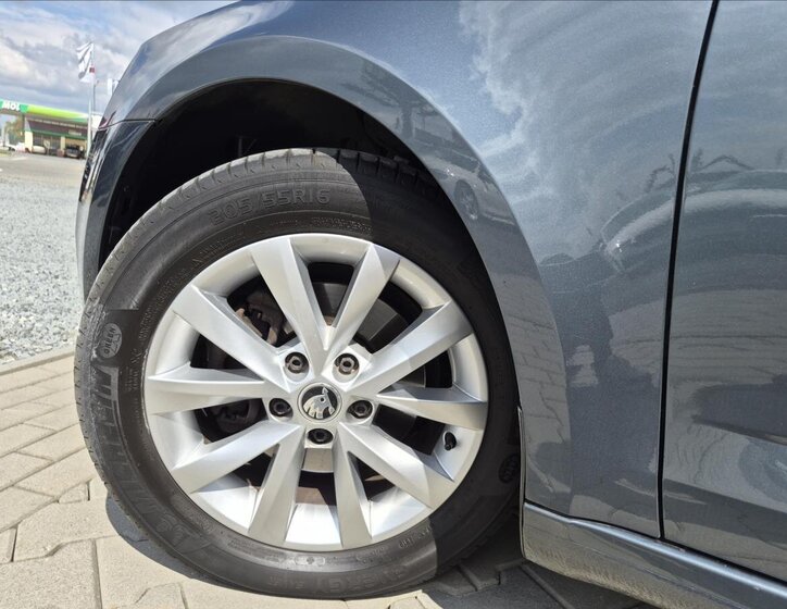 Škoda Octavia Kombi 1,5 l 110 kw