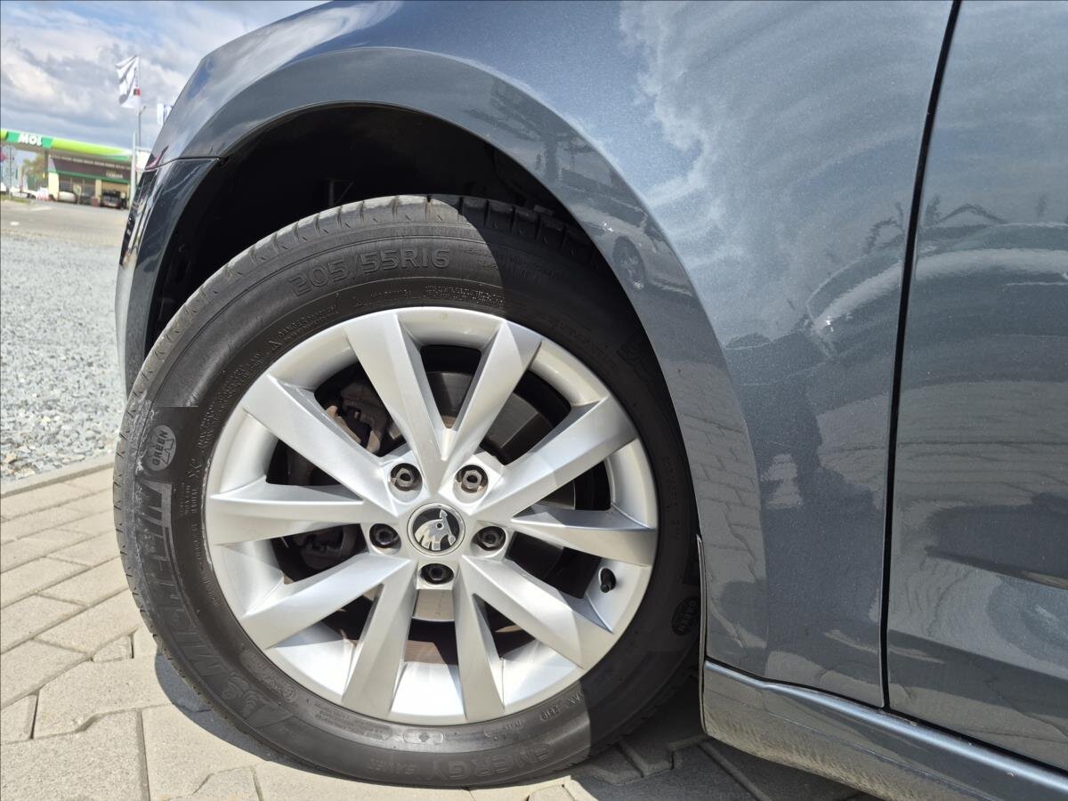 Škoda Octavia Kombi 1,5 l 110 kw