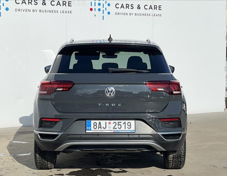 Volkswagen T-Roc SUV / Terénní 1,5 l 110 kw