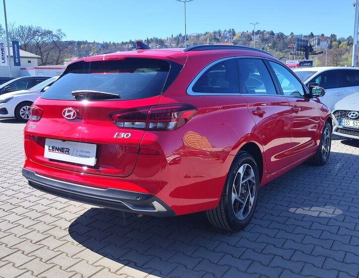 Hyundai i30 Kombi 998,0 74 kw