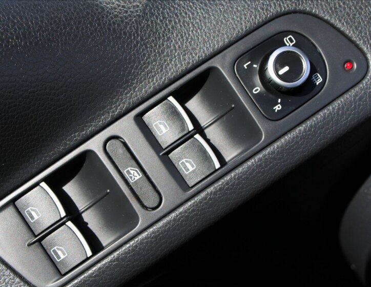 Volkswagen Tiguan SUV / Terénní 2,0 l 103 kw