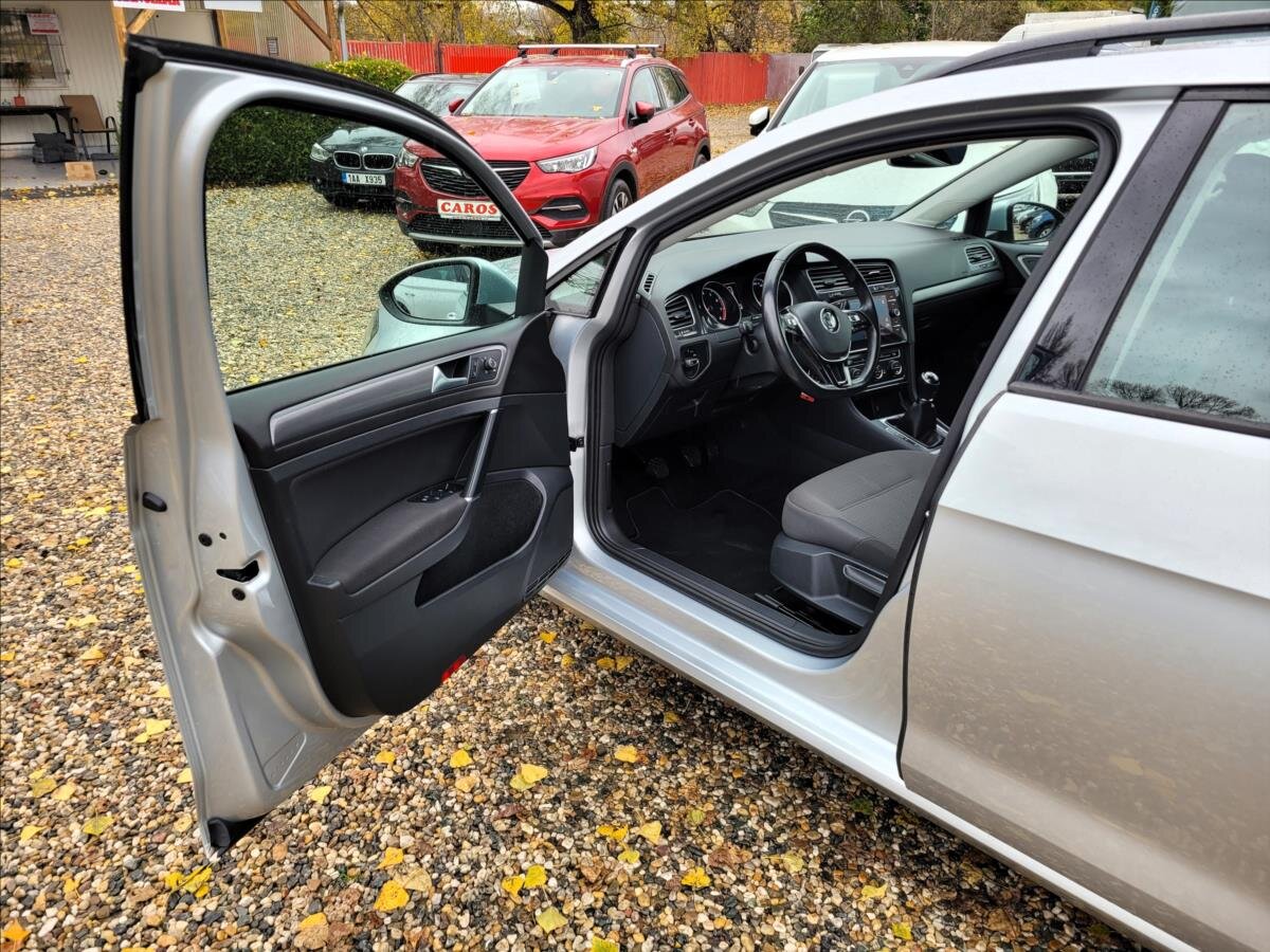 Volkswagen Golf Kombi 999,0 85 kw